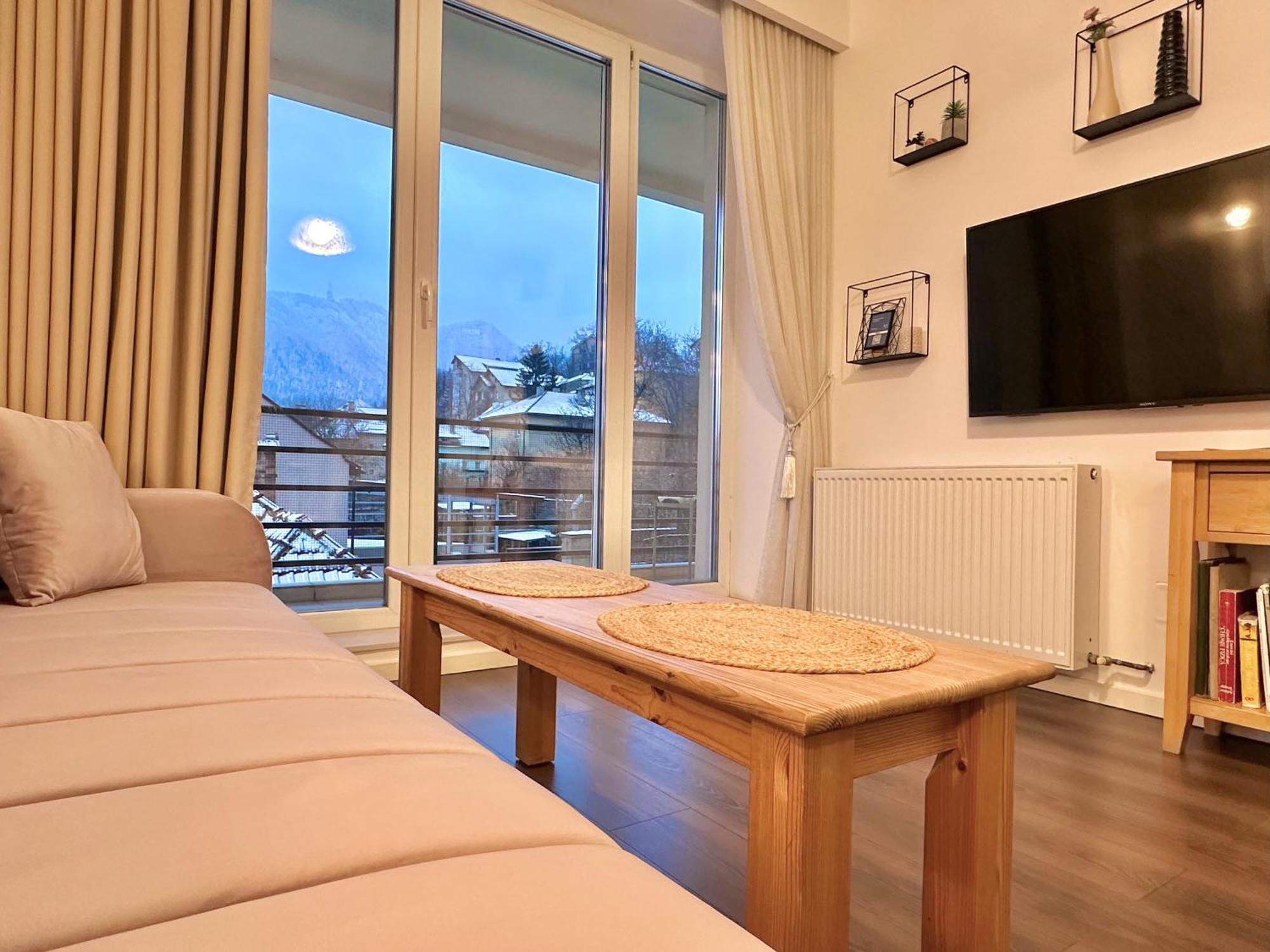 Central Premium Apartment Брашов Екстер'єр фото